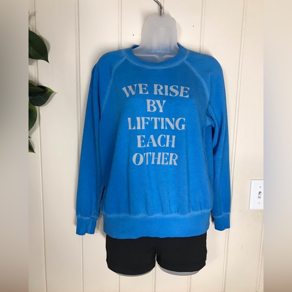 Old Navy LS Blue Pullover Sweatshirt
Crewneck Sweater Blouse
We Rise By Lifting - Picture 3 of 13